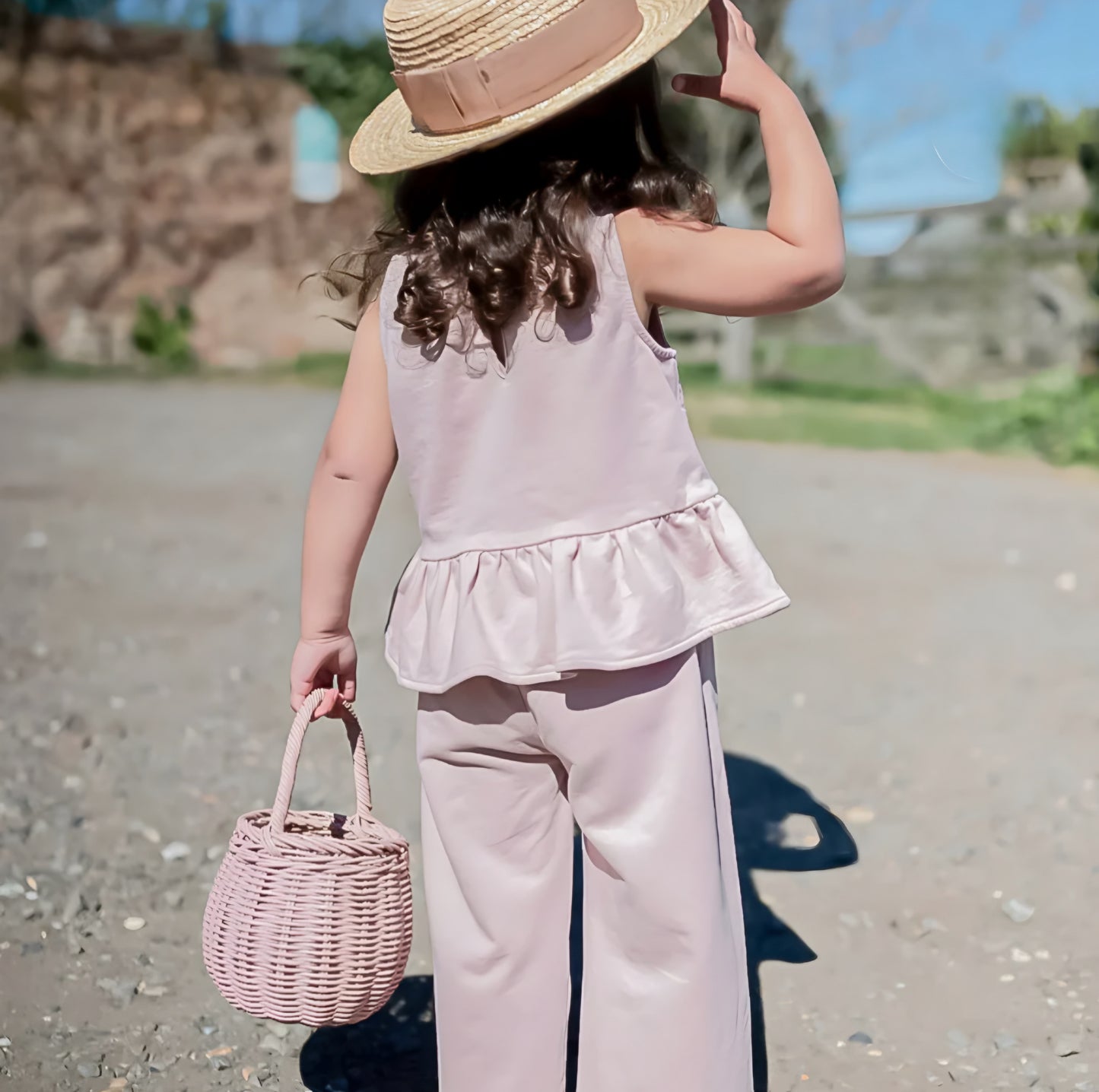 Pudra peplum takım arka görünüm.